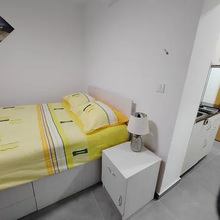 Iris アパート Vrnjačka Banja