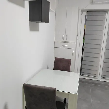 アパート Iris Vrnjačka Banja